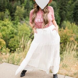 Chic White Maxi Skirt